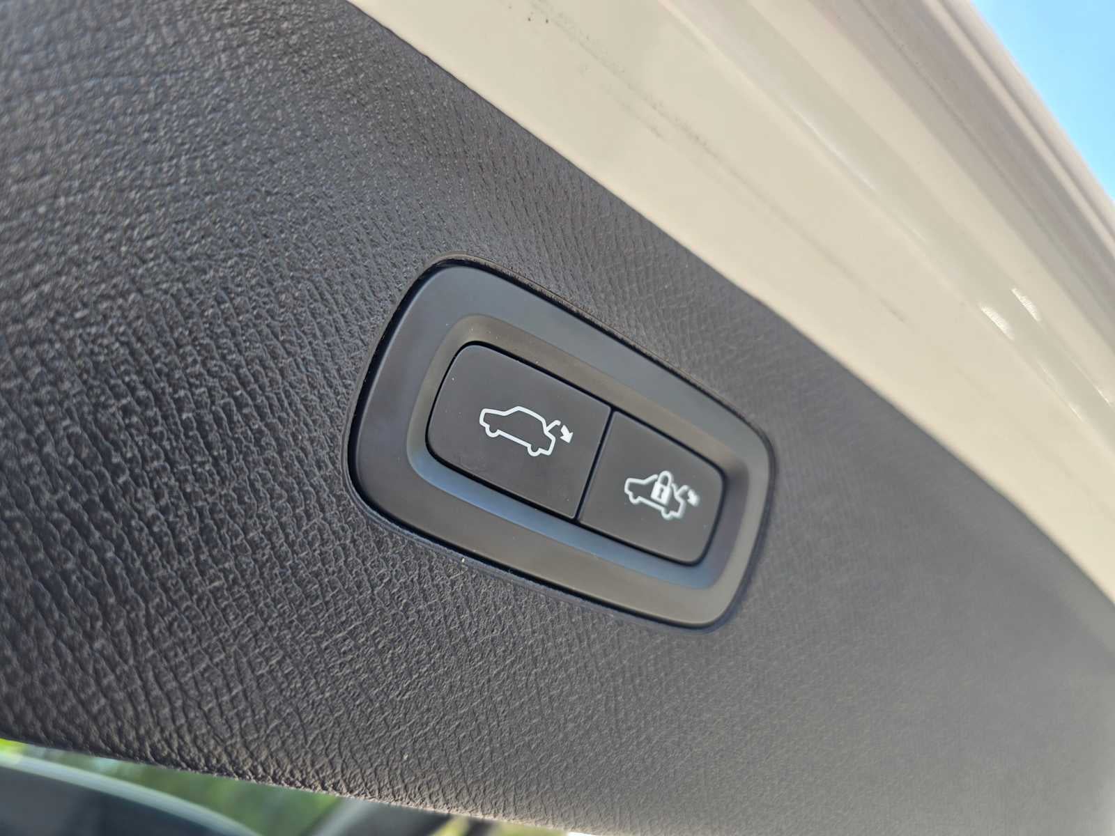 2022 Volvo XC90 Recharge Plug-In Hybrid Inscription Expression