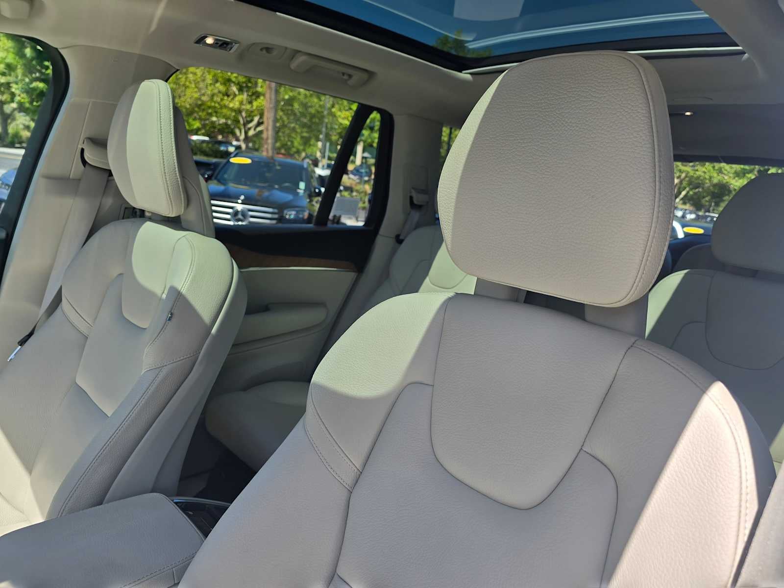 2022 Volvo XC90 Recharge Plug-In Hybrid Inscription Expression