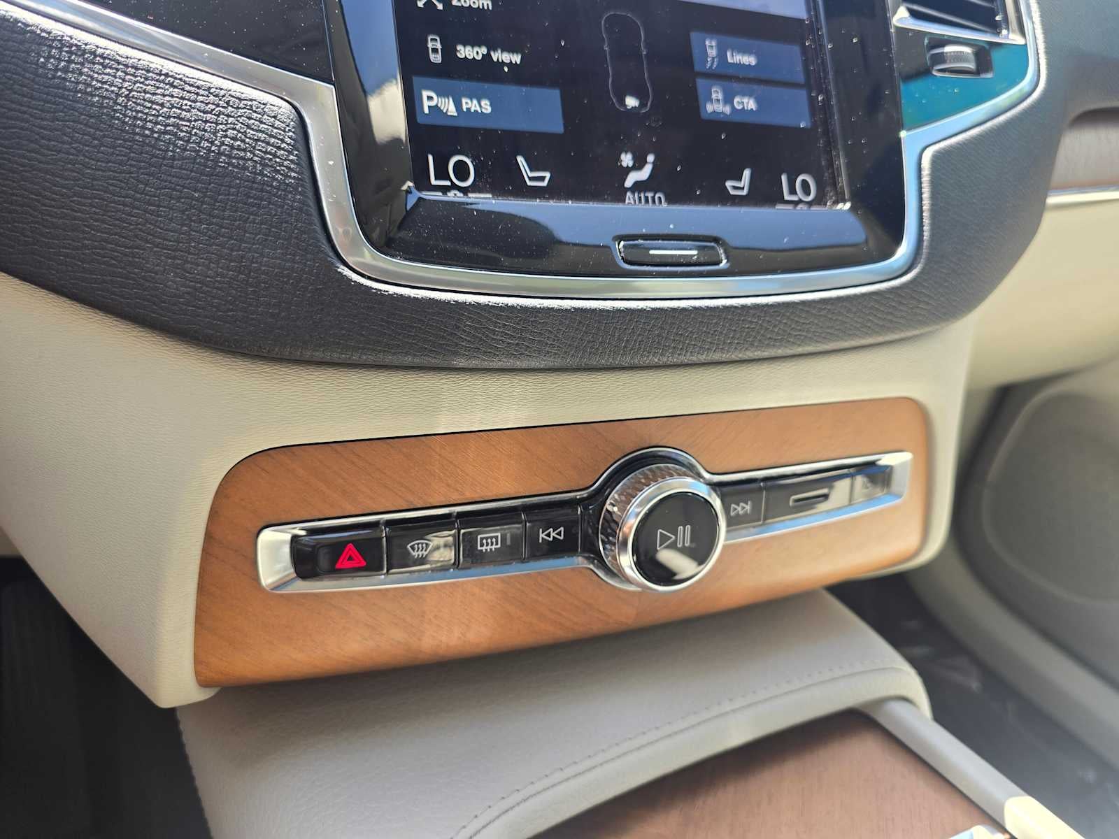 2022 Volvo XC90 Recharge Plug-In Hybrid Inscription Expression