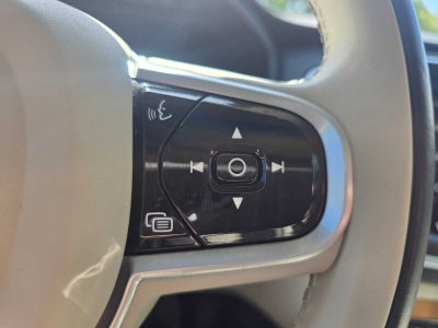 2022 Volvo XC90 Recharge Plug-In Hybrid Inscription Expression