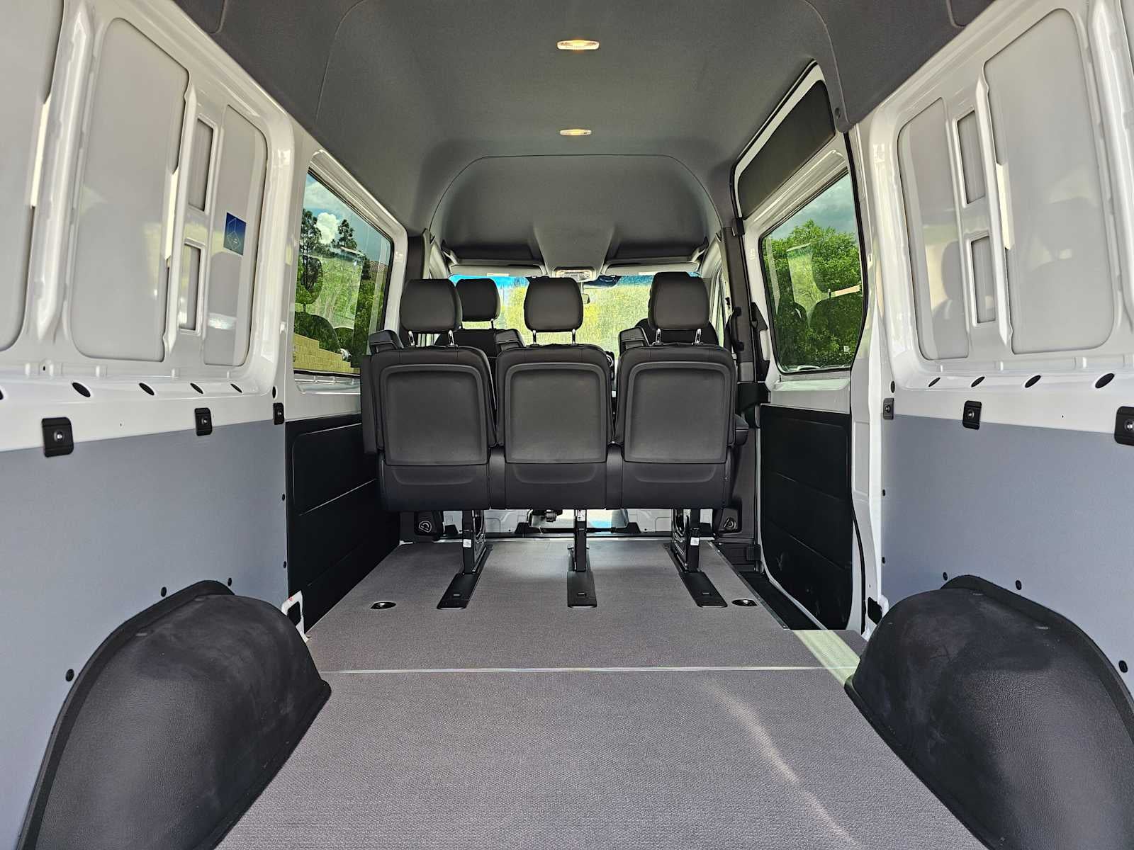 2026 Mercedes-Benz Sprinter 2500 Standard Roof I4 Diesel 144 RWD