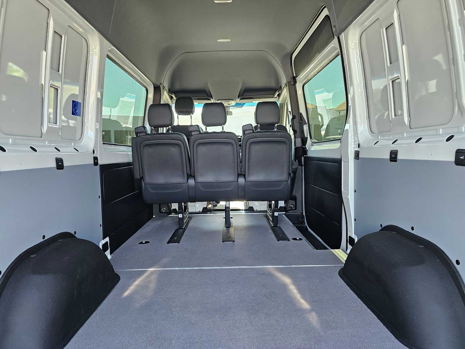 2026 Mercedes-Benz Sprinter 2500 Standard Roof I4 Diesel 144 RWD