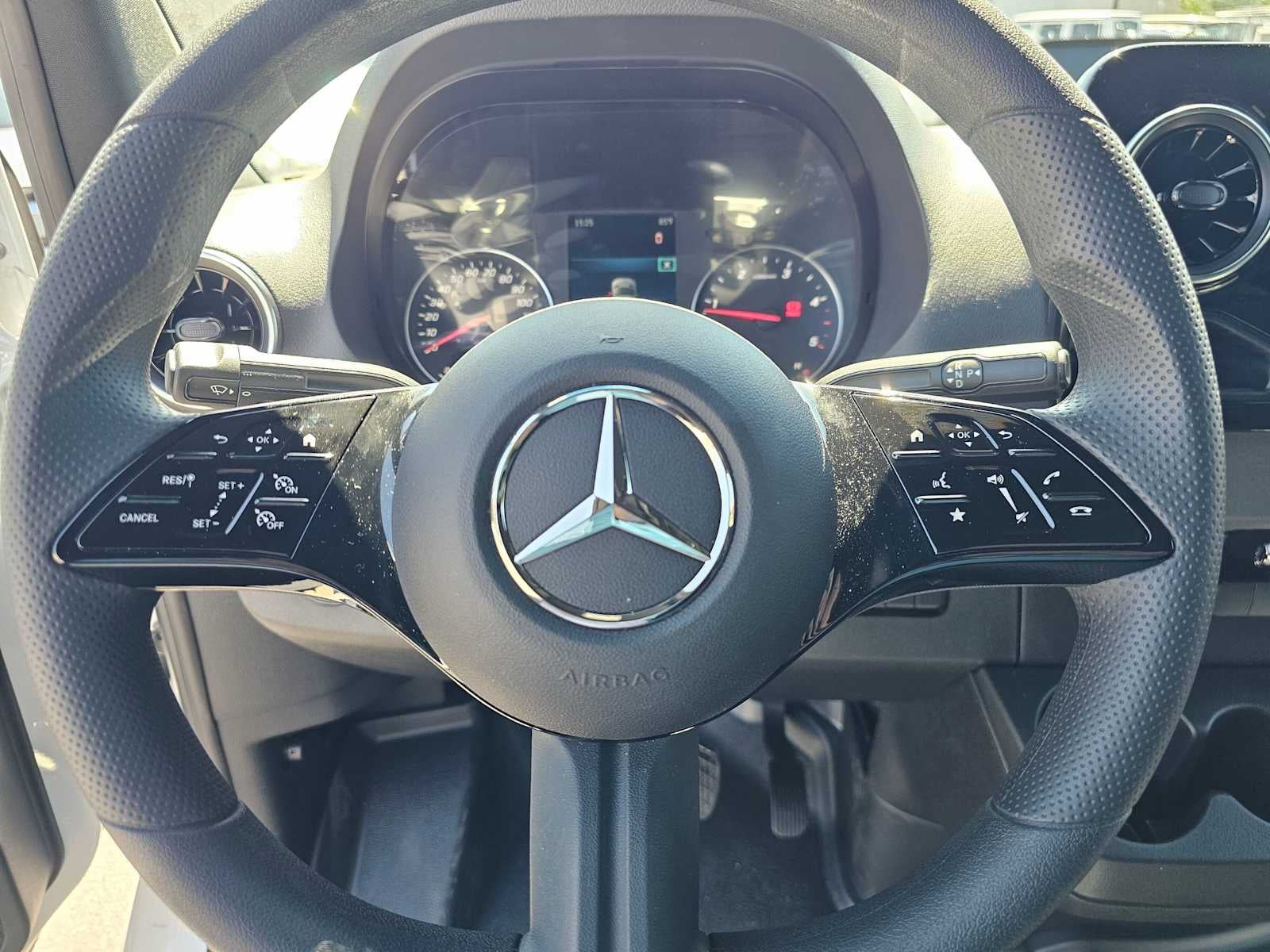 2026 Mercedes-Benz Sprinter 2500 Standard Roof I4 Diesel 144 RWD