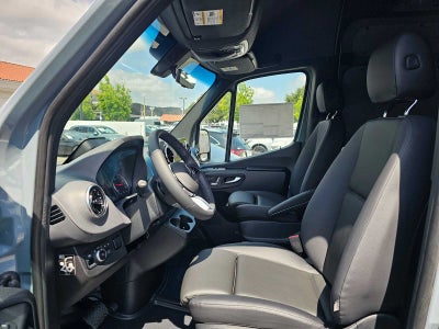 2026 Mercedes-Benz Sprinter 2500 Standard Roof I4 Diesel 144 RWD