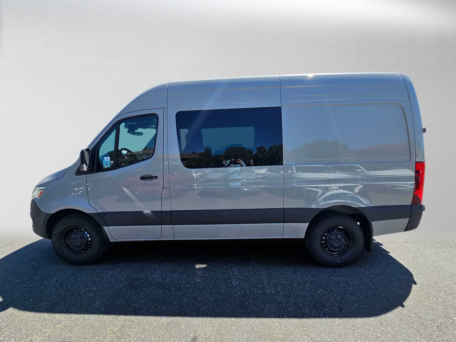 2026 Mercedes-Benz Sprinter 2500 Standard Roof I4 Diesel HO 144 RWD