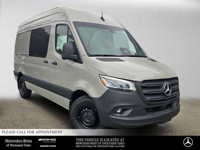 2026 Mercedes-Benz Sprinter Crew 2500 Standard Roof I4 Diesel HO 144 RWD
