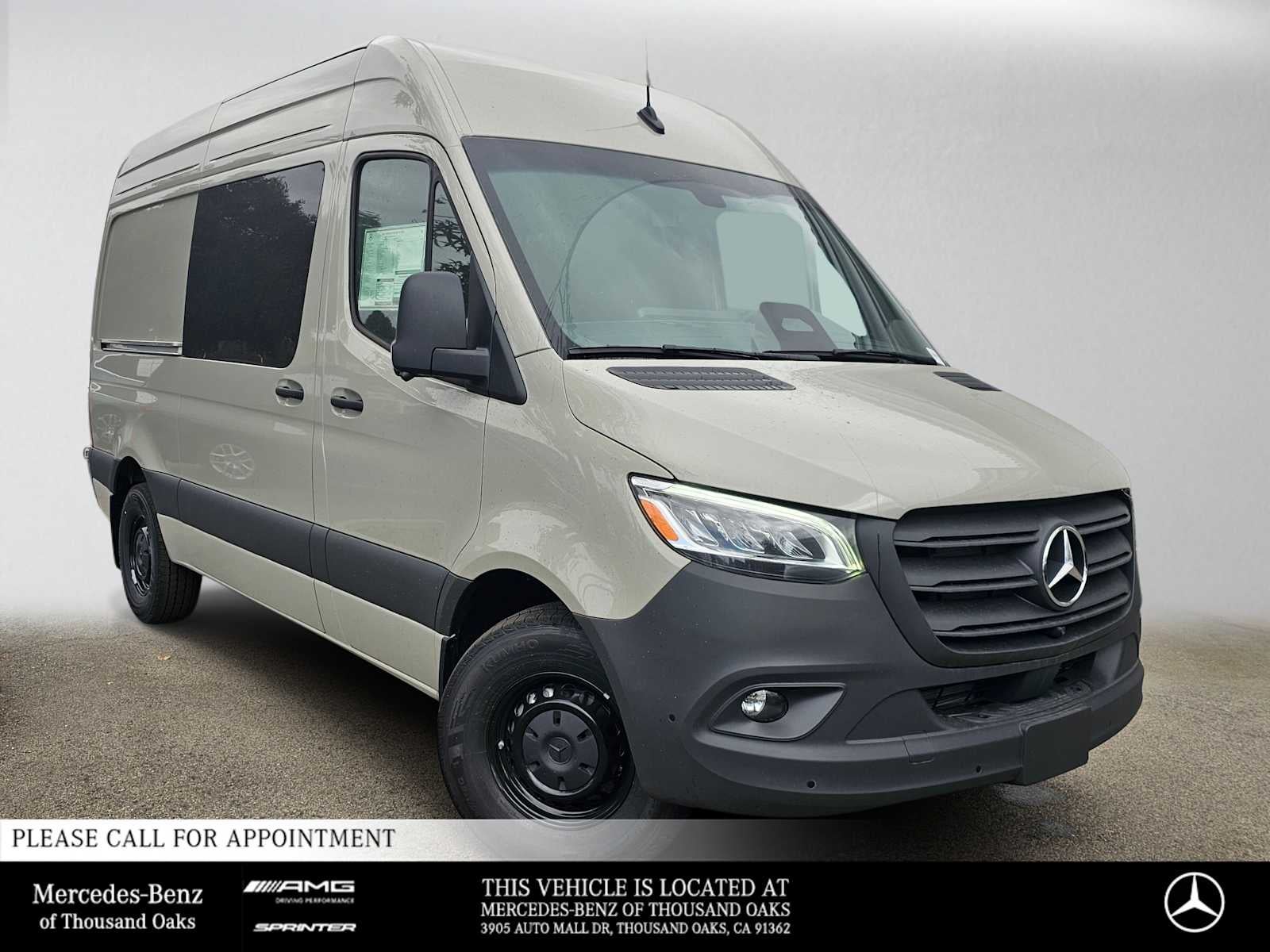 2026 Mercedes-Benz Sprinter Crew 2500 Standard Roof I4 Diesel HO 144 RWD
