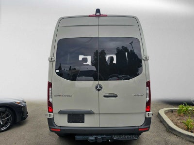 2026 Mercedes-Benz Sprinter Crew 2500 Standard Roof I4 Diesel HO 144 RWD
