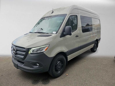 2026 Mercedes-Benz Sprinter Crew 2500 Standard Roof I4 Diesel HO 144 RWD