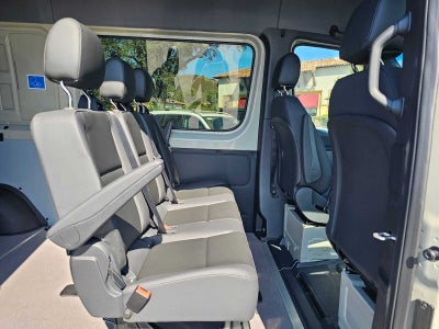 2026 Mercedes-Benz Sprinter Crew 2500 Standard Roof I4 Diesel HO 144 RWD