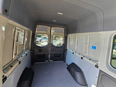 2026 Mercedes-Benz Sprinter Crew 2500 Standard Roof I4 Diesel HO 144 RWD