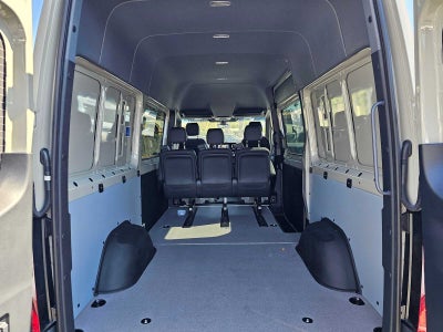 2026 Mercedes-Benz Sprinter Crew 2500 Standard Roof I4 Diesel HO 144 RWD