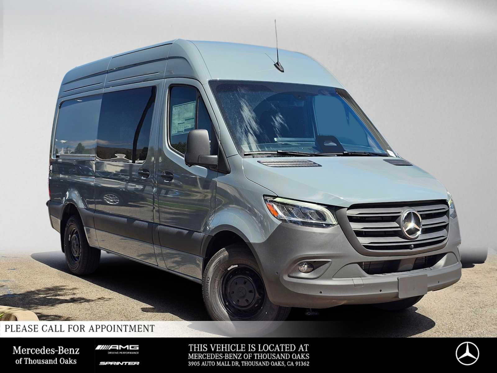 2026 Mercedes-Benz Sprinter Crew 2500 Standard Roof I4 Diesel HO 144 RWD