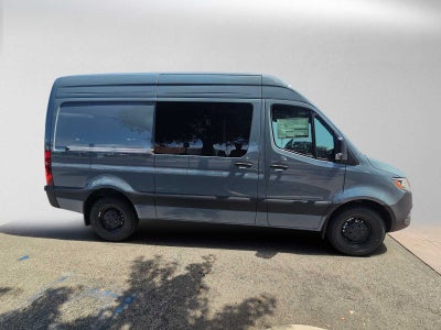 2026 Mercedes-Benz Sprinter Crew 2500 Standard Roof I4 Diesel HO 144 RWD