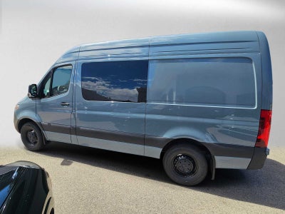 2026 Mercedes-Benz Sprinter Crew 2500 Standard Roof I4 Diesel HO 144 RWD