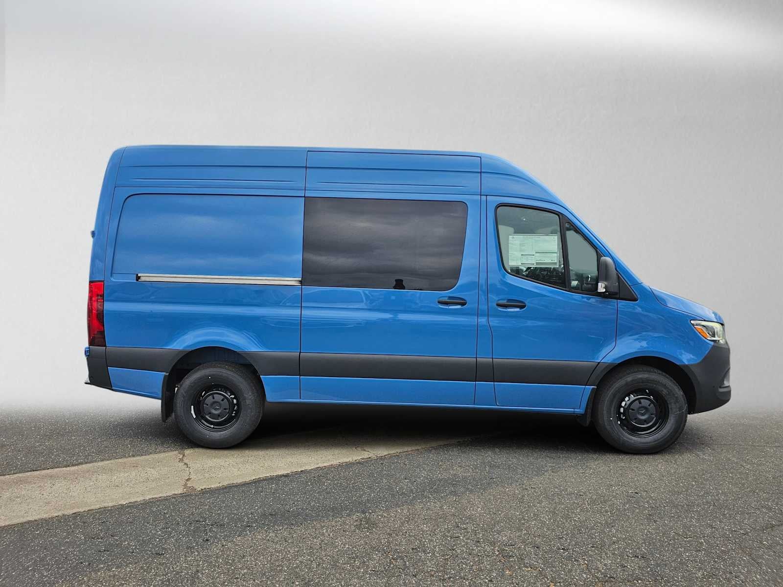 2026 Mercedes-Benz Sprinter 2500 Standard Roof I4 Diesel HO 144 RWD