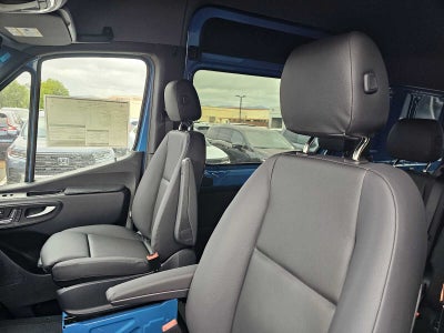 2026 Mercedes-Benz Sprinter 2500 Standard Roof I4 Diesel HO 144 RWD