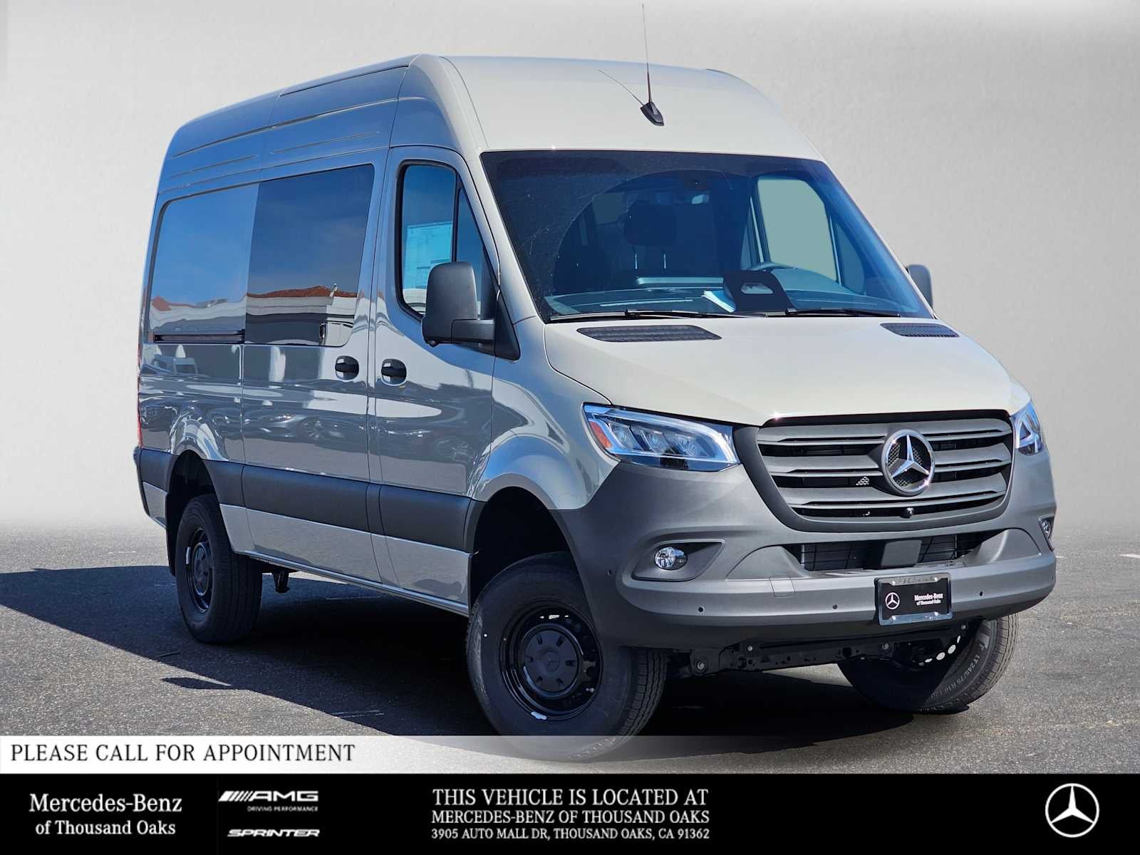 2026 Mercedes-Benz Sprinter Crew 2500 Standard Roof I4 Diesel HO 144 AWD