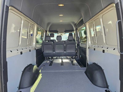 2026 Mercedes-Benz Sprinter Crew 2500 Standard Roof I4 Diesel HO 144 AWD