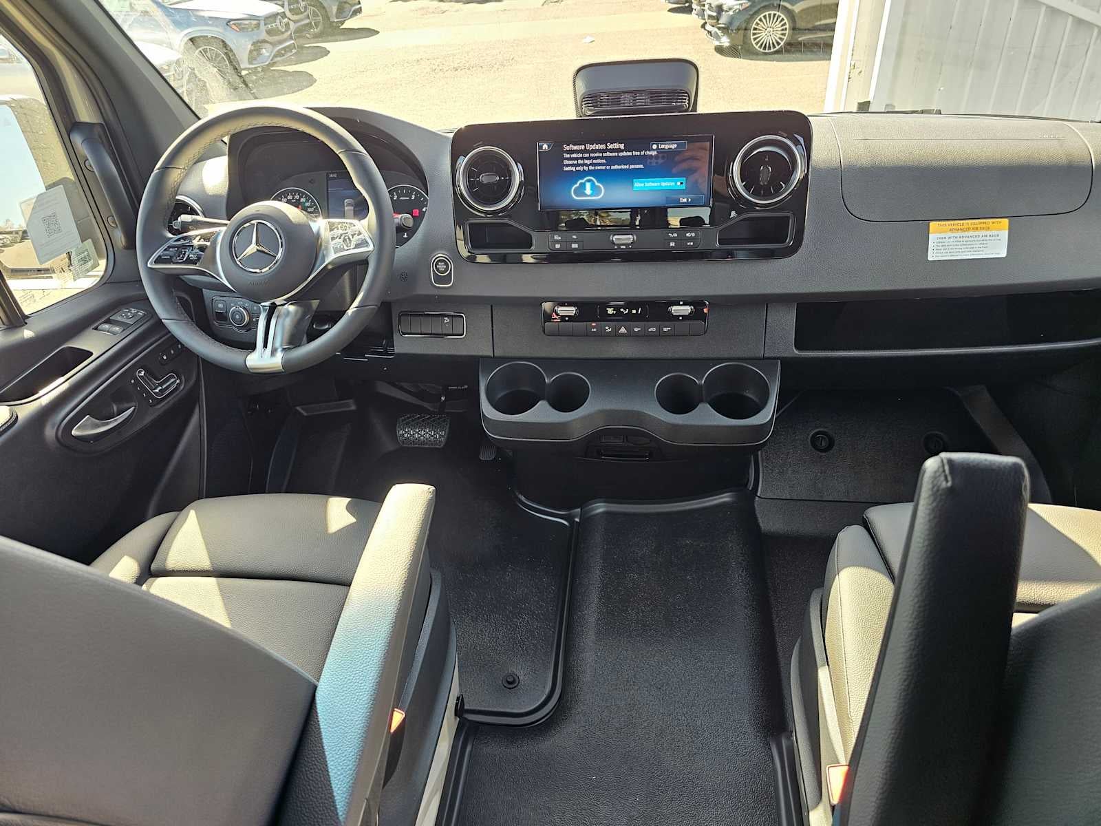 2026 Mercedes-Benz Sprinter 2500 Standard Roof I4 Diesel HO 144 AWD
