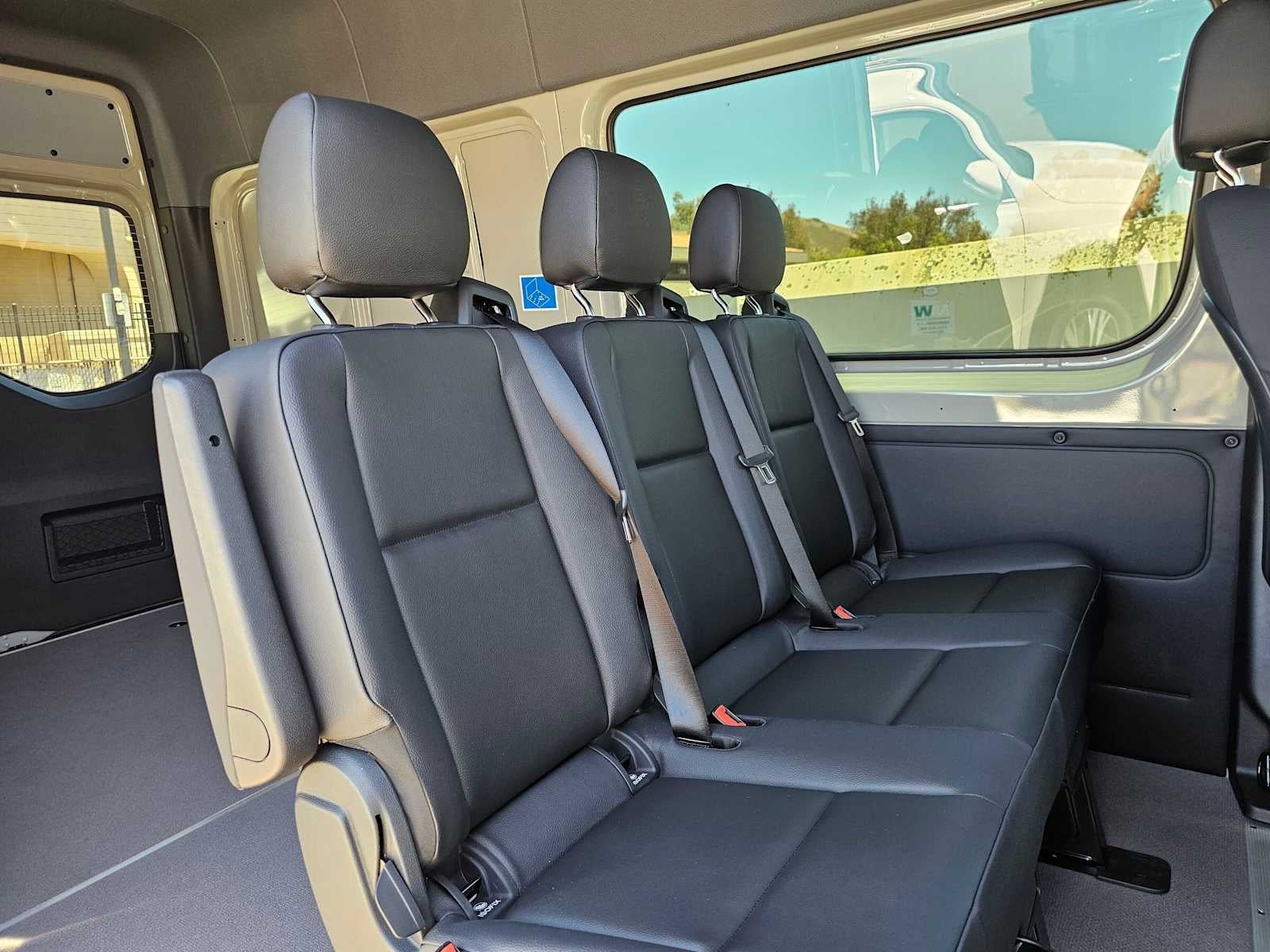2026 Mercedes-Benz Sprinter 2500 Standard Roof I4 Diesel HO 144 AWD
