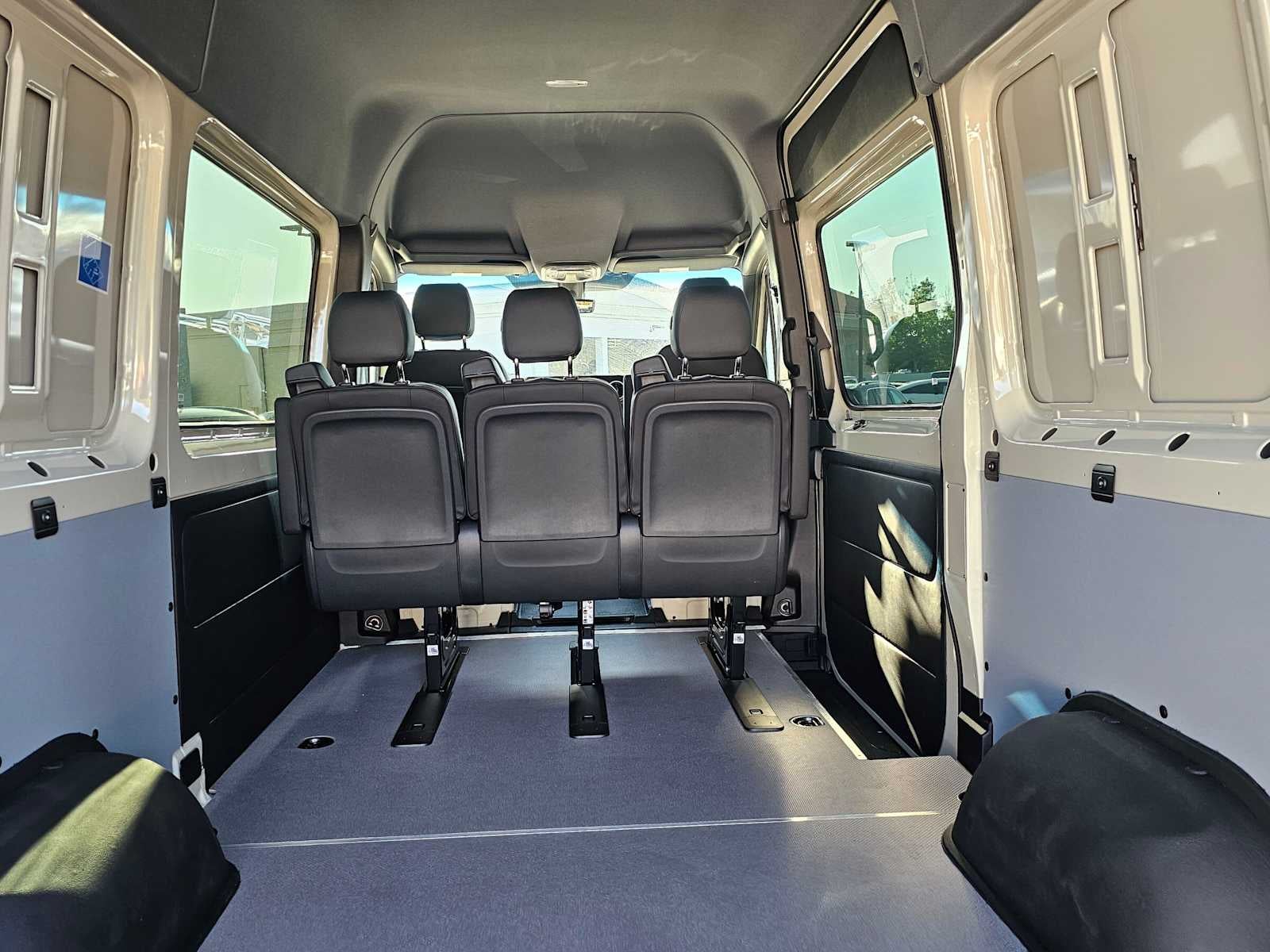 2026 Mercedes-Benz Sprinter Crew 2500 Standard Roof I4 Diesel HO 144 AWD