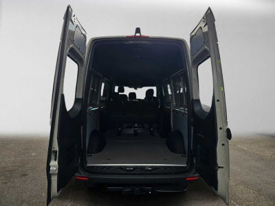 2026 Mercedes-Benz Sprinter Crew 2500 Standard Roof I4 Diesel HO 144 AWD