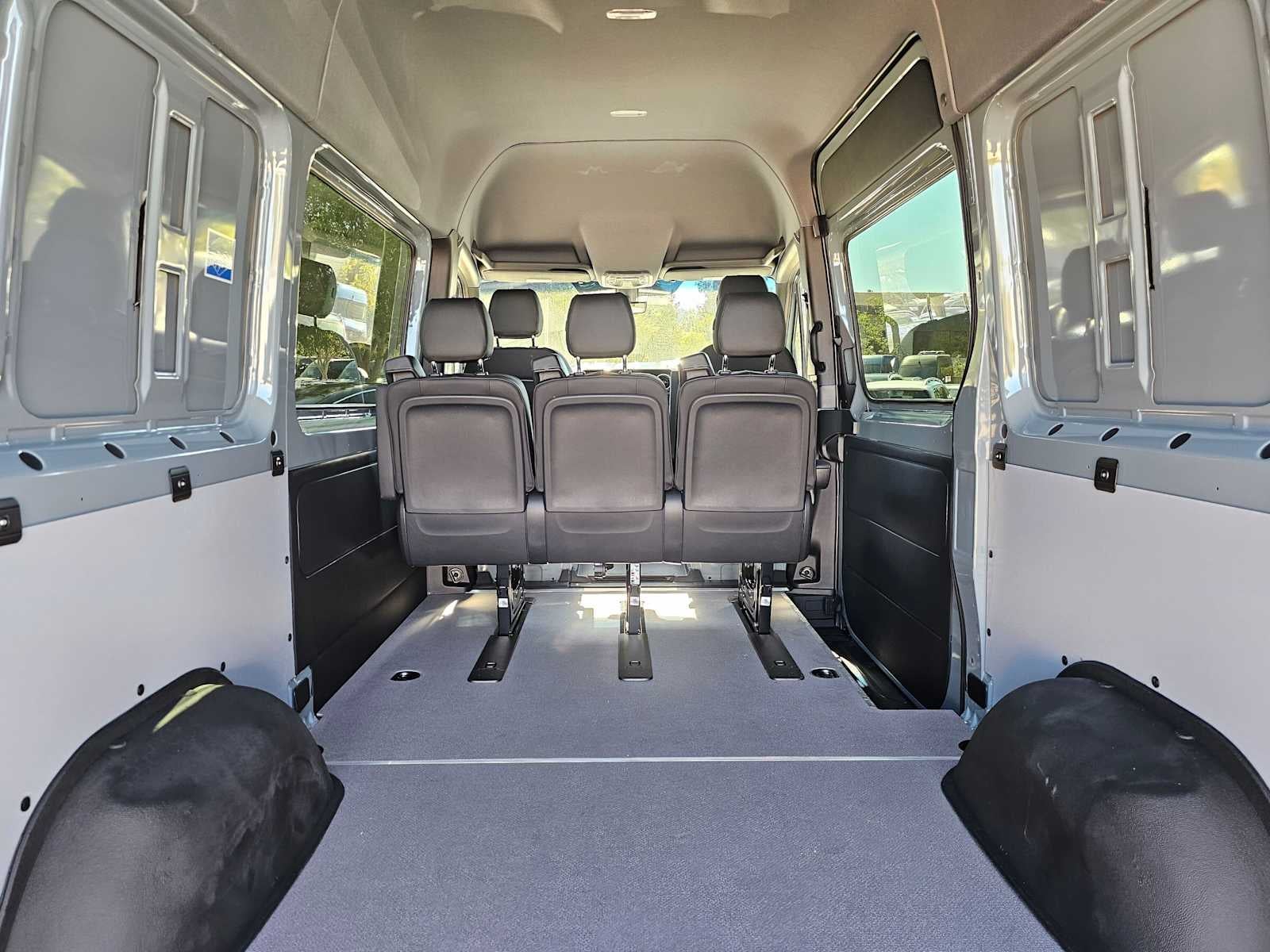 2026 Mercedes-Benz Sprinter Crew 2500 Standard Roof I4 Diesel HO 144 AWD