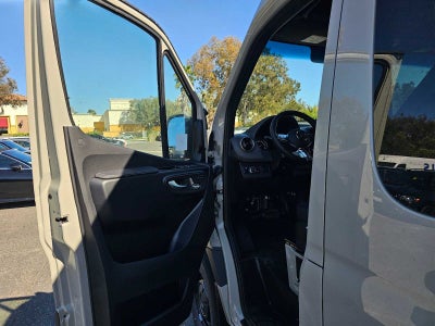 2026 Mercedes-Benz Sprinter 2500 Standard Roof I4 Diesel HO 144 AWD