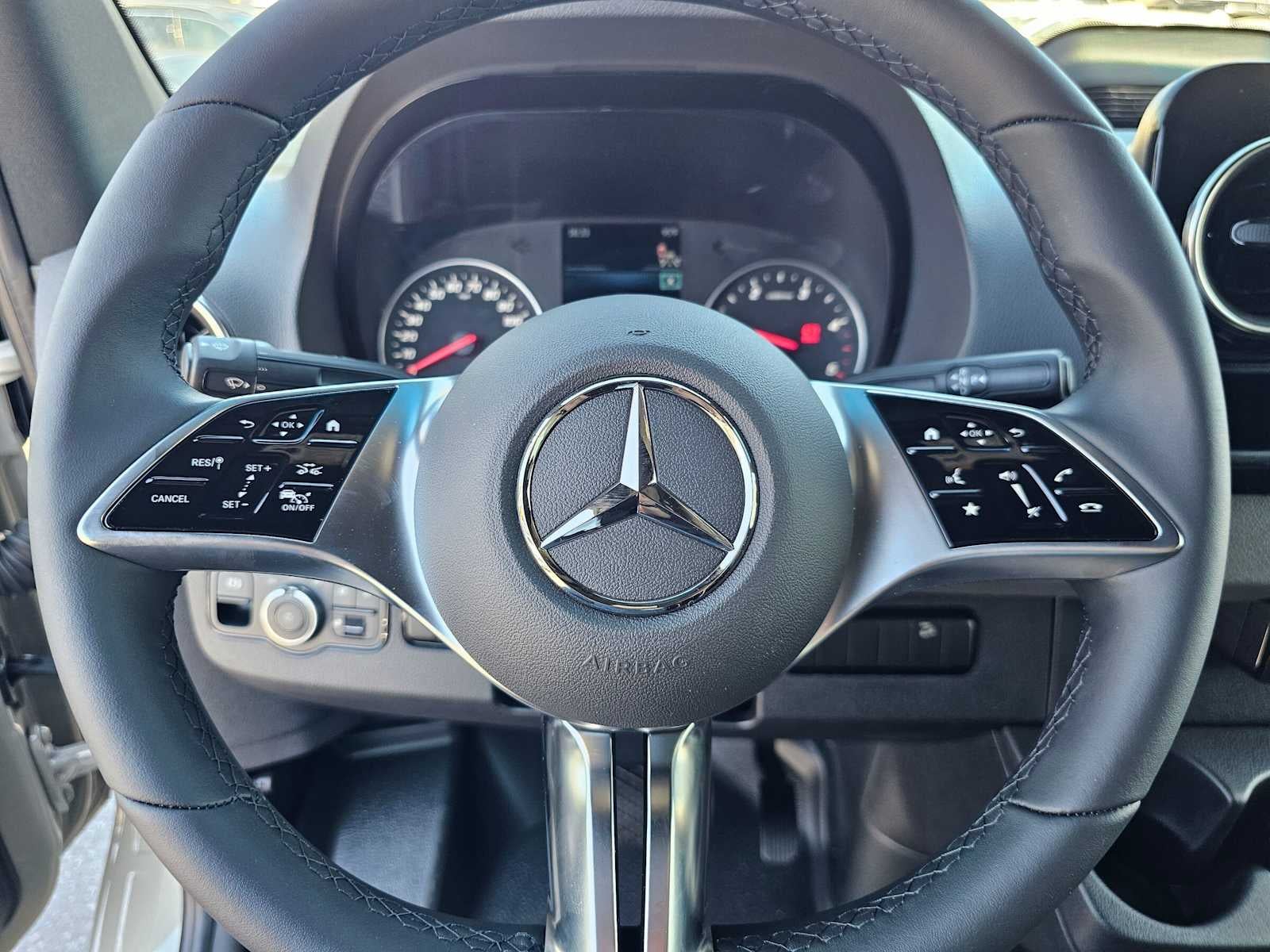 2026 Mercedes-Benz Sprinter 2500 Standard Roof I4 Diesel HO 144 AWD