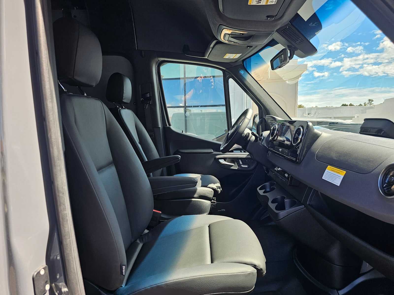 2026 Mercedes-Benz Sprinter Cargo 2500 Standard Roof I4 Diesel HO 144 AWD