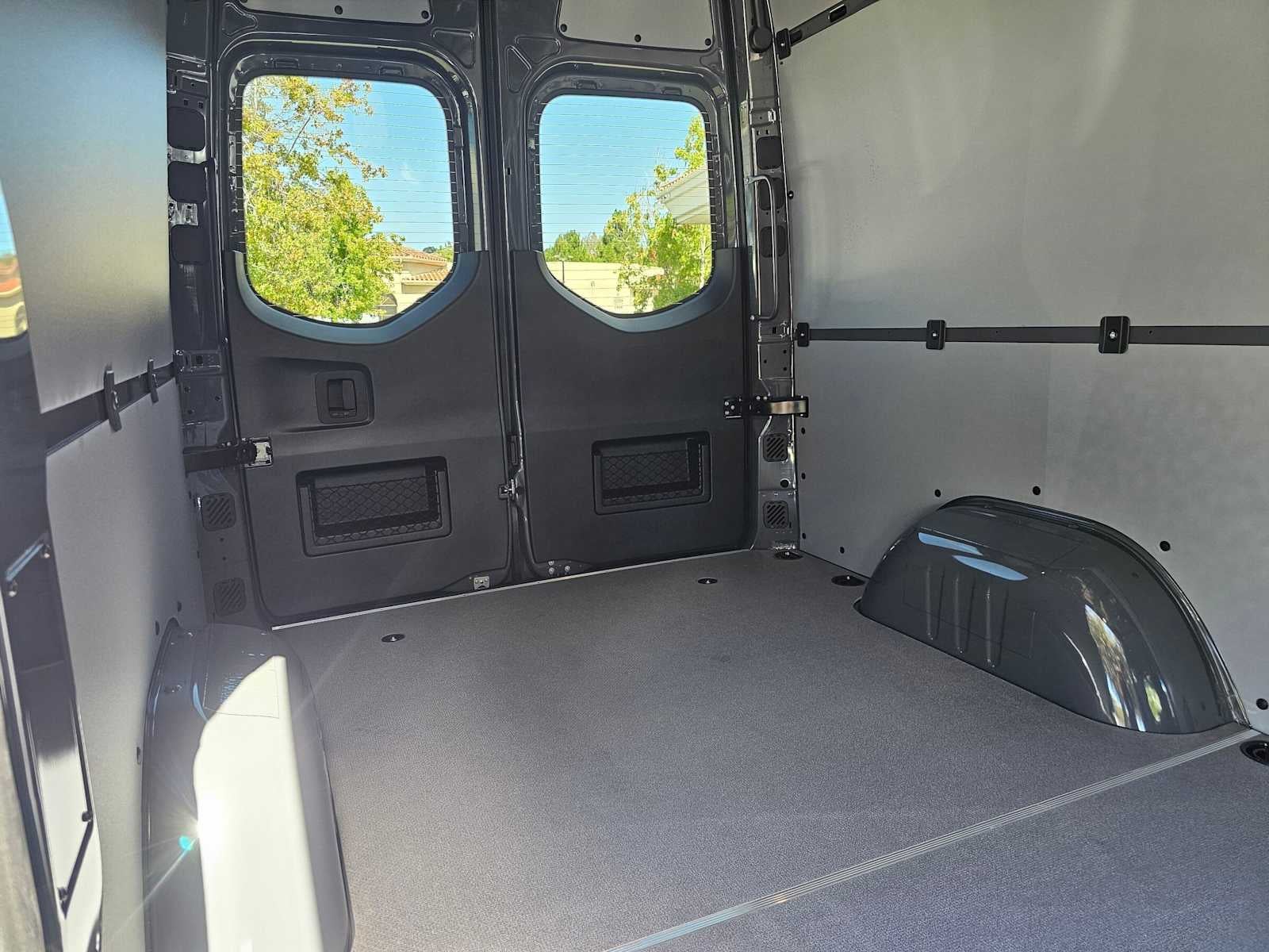2026 Mercedes-Benz Sprinter Cargo 2500 Standard Roof I4 Diesel HO 144 AWD