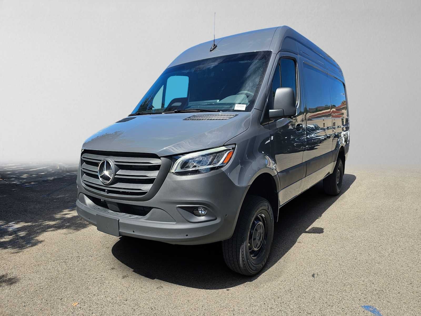 2026 Mercedes-Benz Sprinter Cargo 2500 Standard Roof I4 Diesel HO 144 AWD