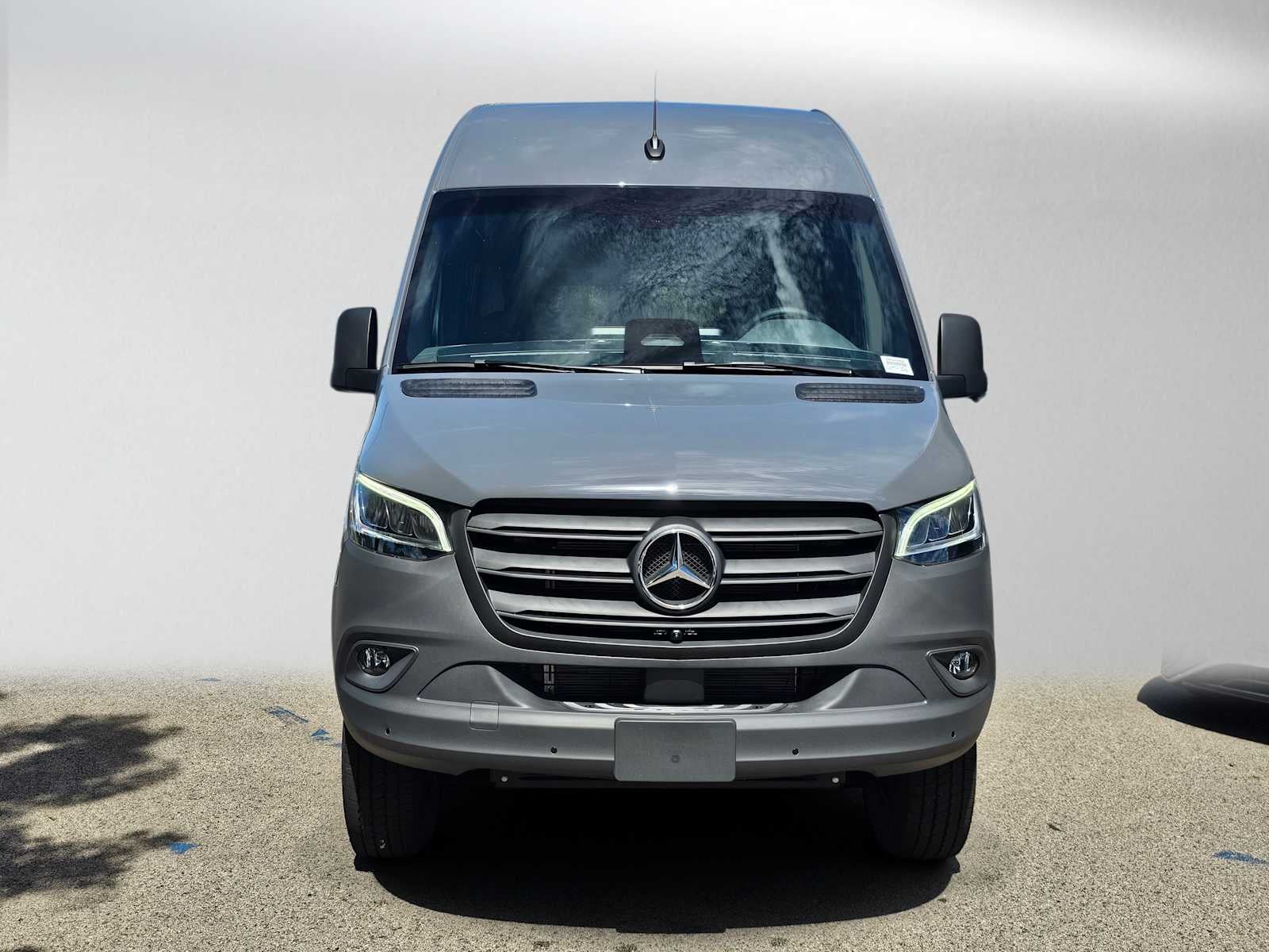 2026 Mercedes-Benz Sprinter Cargo 2500 Standard Roof I4 Diesel HO 144 AWD