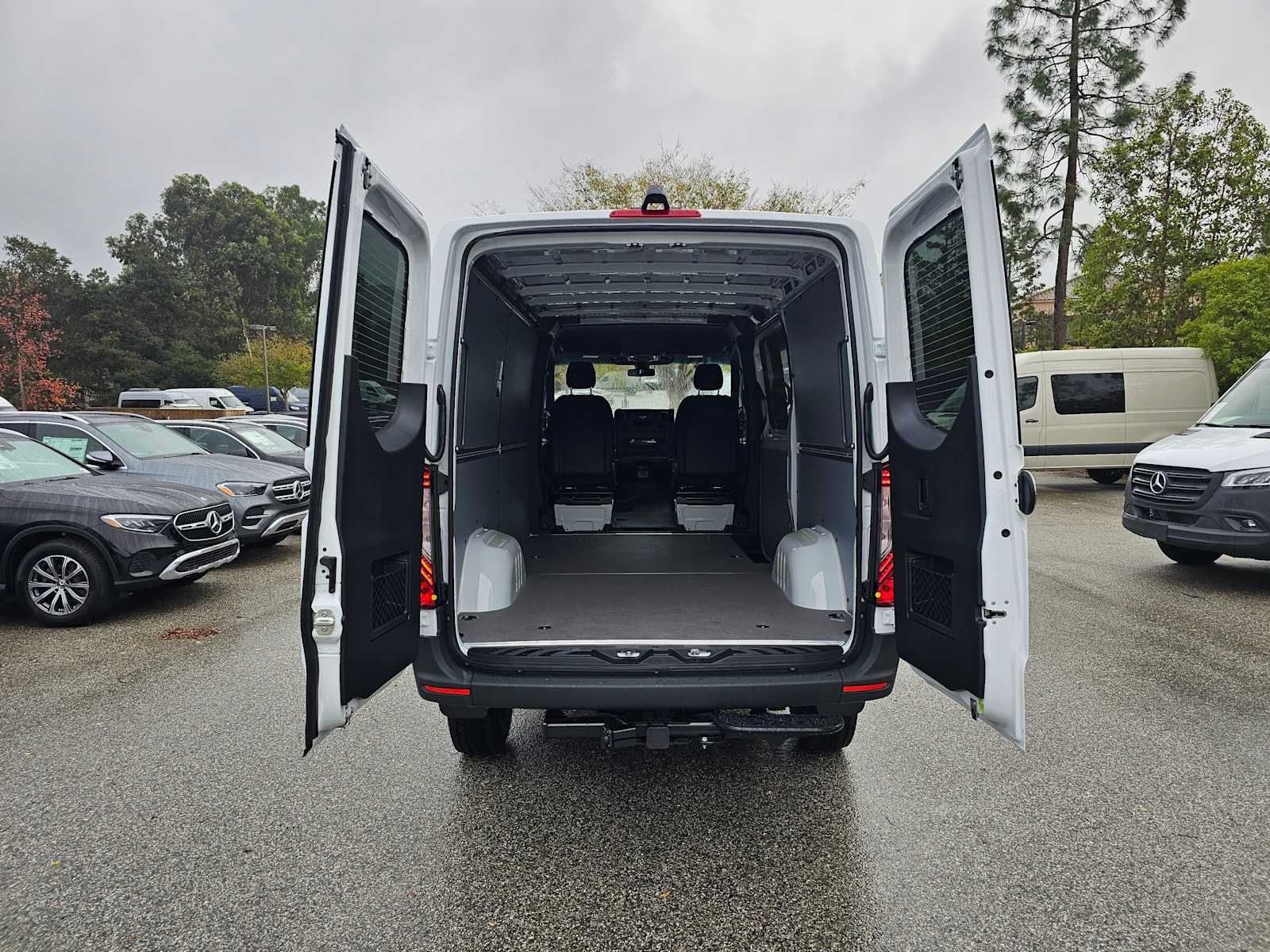 2026 Mercedes-Benz Sprinter 2500 Standard Roof I4 Diesel HO 144" AWD