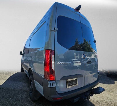 2026 Mercedes-Benz Sprinter 2500 Standard Roof I4 Diesel HO 144 AWD