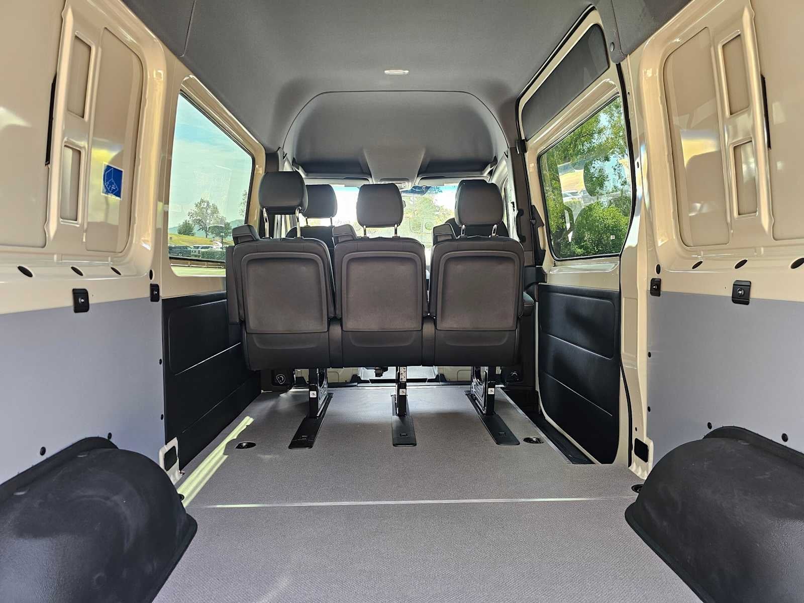 2026 Mercedes-Benz Sprinter Crew 2500 Standard Roof I4 Diesel HO 144 AWD