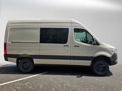 2026 Mercedes-Benz Sprinter Crew 2500 Standard Roof I4 Diesel HO 144 AWD