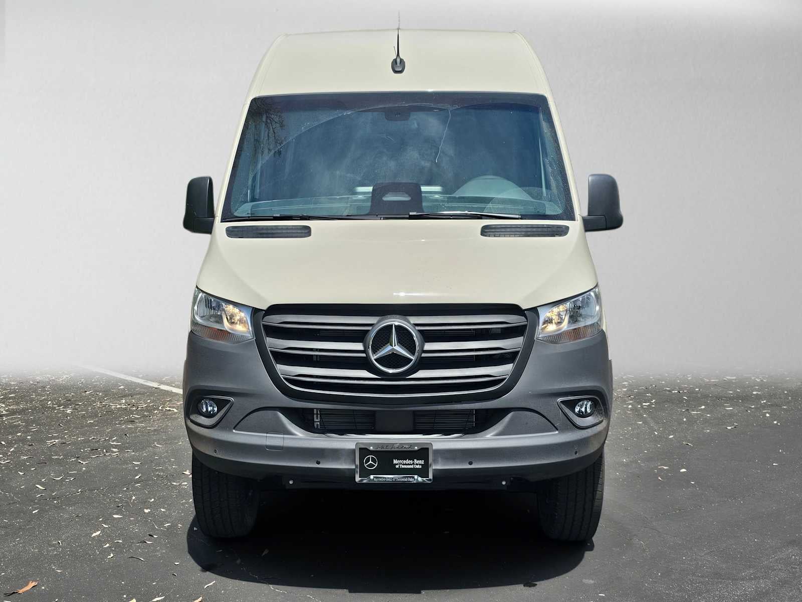 2026 Mercedes-Benz Sprinter Crew 2500 Standard Roof I4 Diesel HO 144 AWD