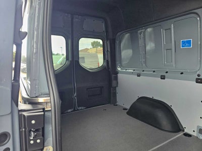 2026 Mercedes-Benz Sprinter Crew 2500 Standard Roof I4 Diesel HO 144 AWD