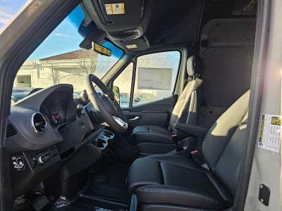 2026 Mercedes-Benz Sprinter 2500 Standard Roof I4 Diesel HO 144 AWD