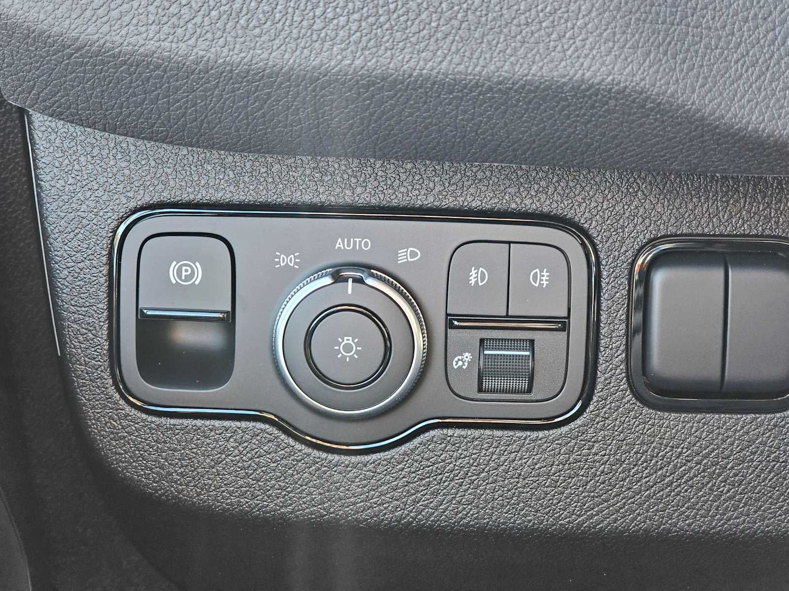 2026 Mercedes-Benz Sprinter 2500 Standard Roof I4 Diesel HO 144 AWD