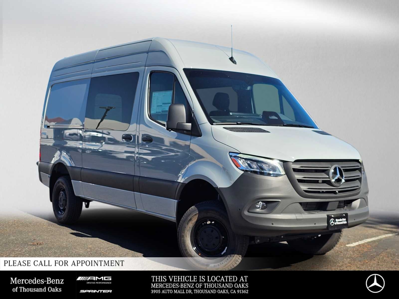 2026 Mercedes-Benz Sprinter Crew 2500 Standard Roof I4 Diesel HO 144 AWD