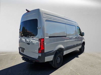 2026 Mercedes-Benz Sprinter 2500 Standard Roof I4 Diesel HO 144 AWD