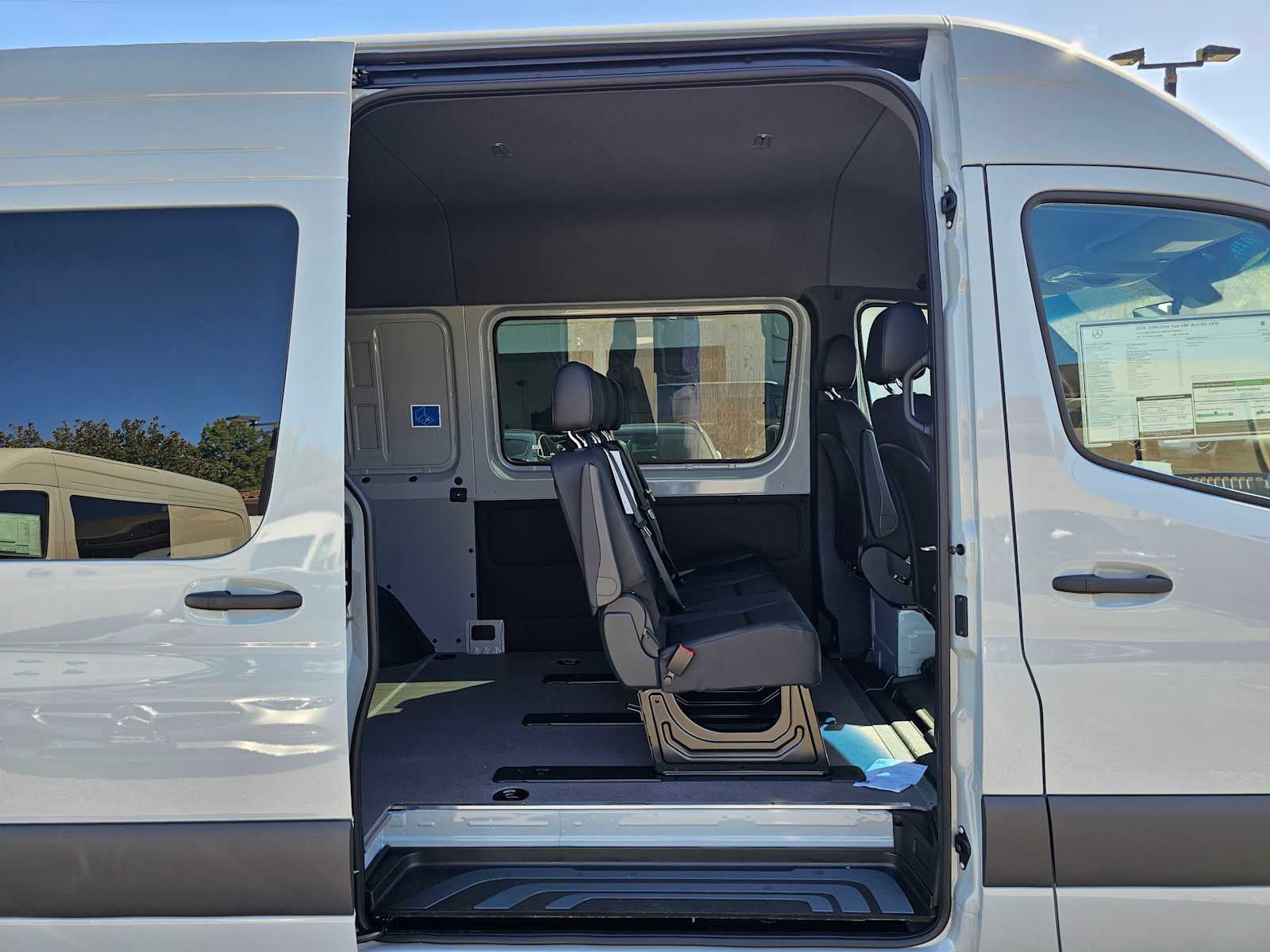 2026 Mercedes-Benz Sprinter 2500 Standard Roof I4 Diesel HO 144 AWD