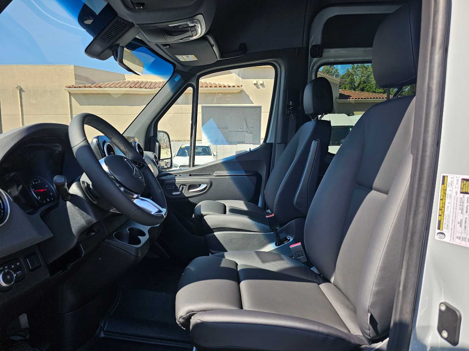 2026 Mercedes-Benz Sprinter 2500 Standard Roof I4 Diesel HO 144 AWD