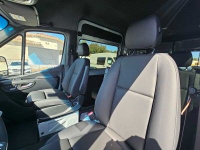 2026 Mercedes-Benz Sprinter 2500 Standard Roof I4 Diesel HO 144 AWD