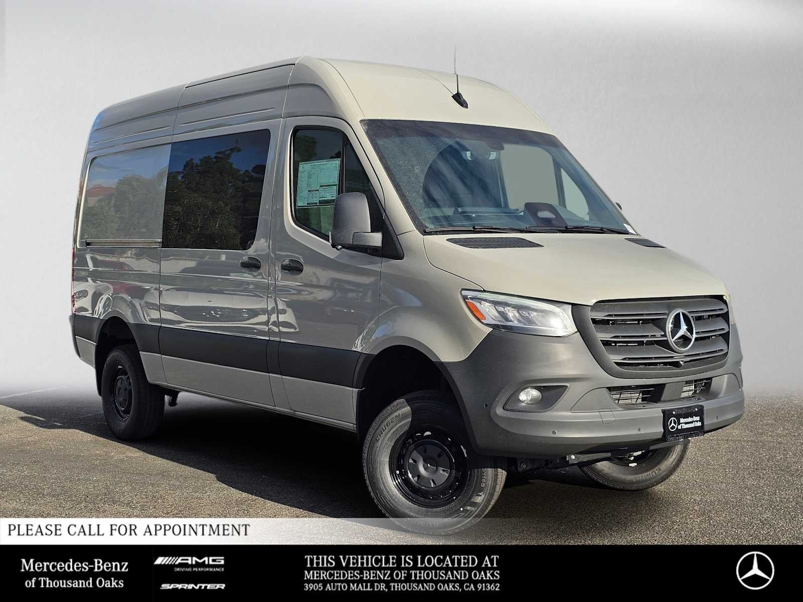 2026 Mercedes-Benz Sprinter Crew 2500 Standard Roof I4 Diesel HO 144 AWD