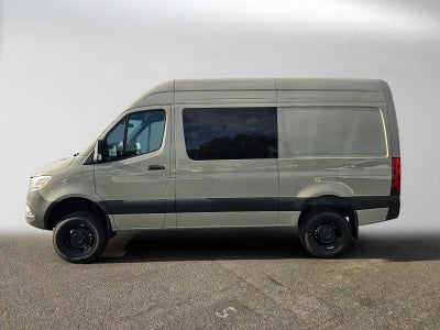 2026 Mercedes-Benz Sprinter Crew 2500 Standard Roof I4 Diesel HO 144 AWD