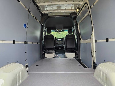 2026 Mercedes-Benz Sprinter 2500 Standard Roof I4 Diesel HO 144 AWD